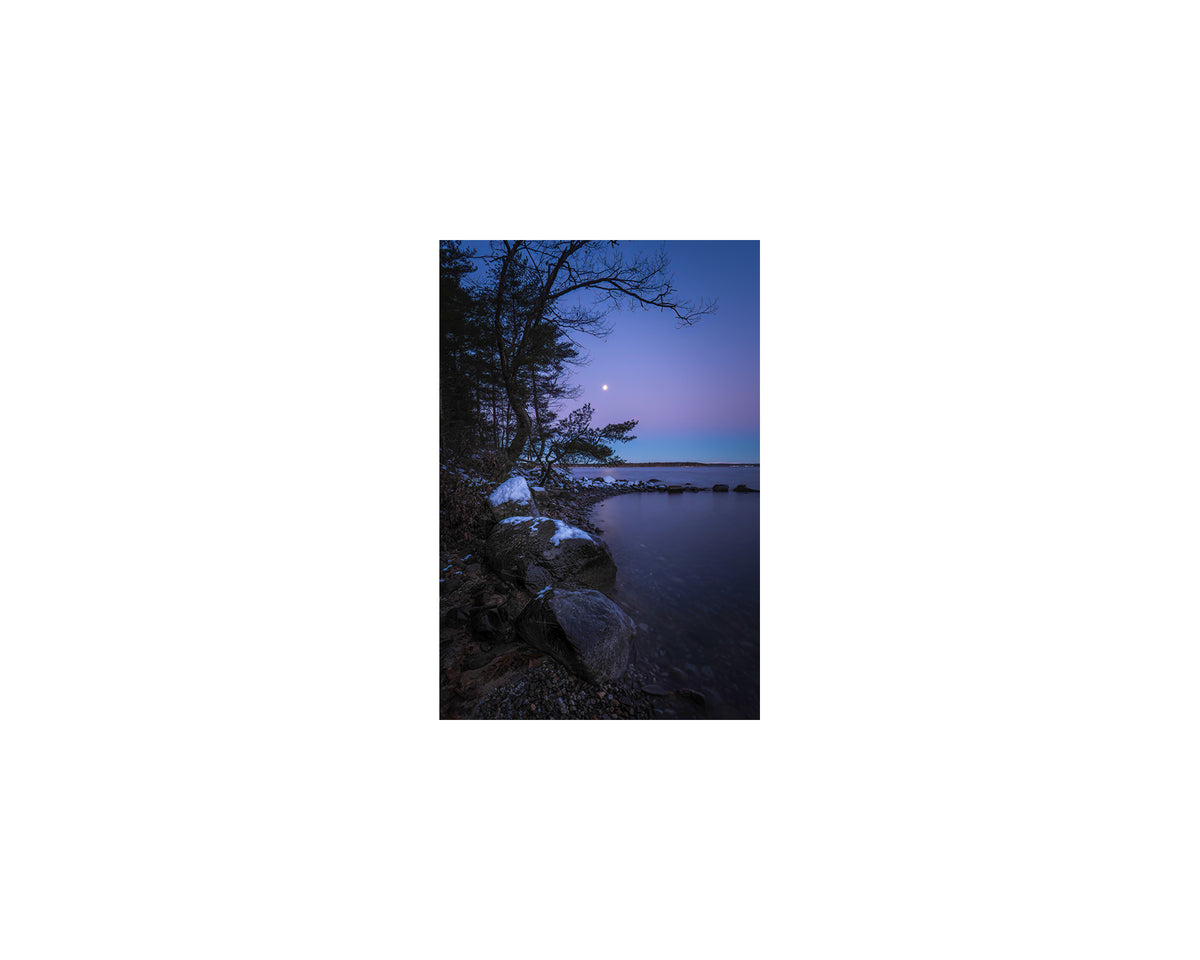 Sebago Lake Moonset, January 8 2023